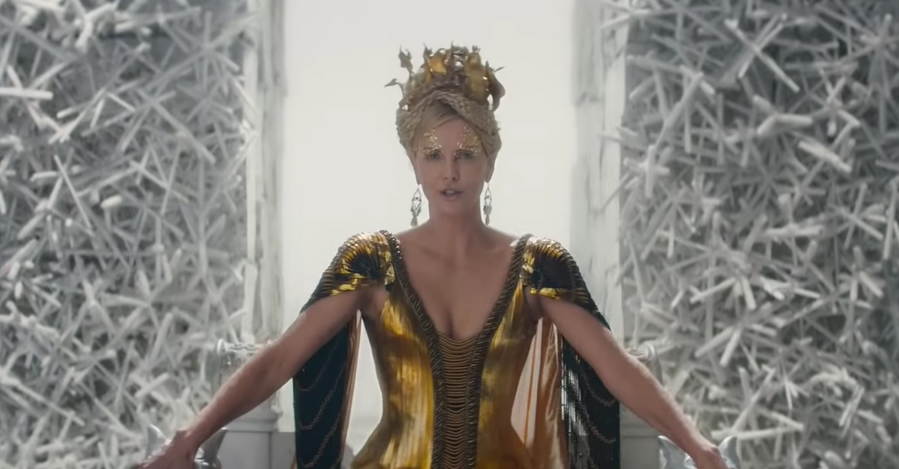 Charlize Theron in Il cacciatore e la regina di ghiaccio