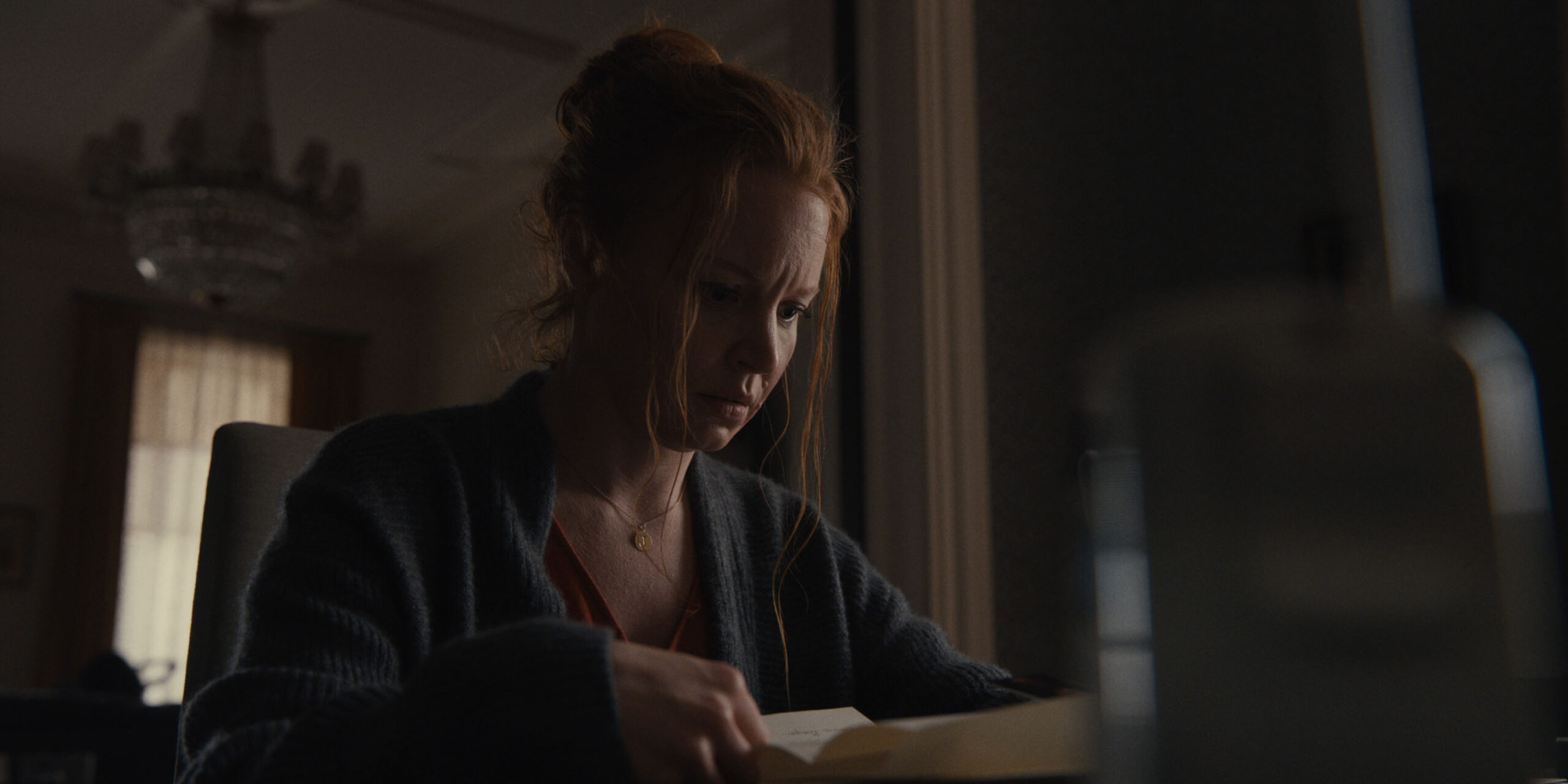 Lauren Ambrose in Servant 1x09 'Jericho' [tag: Lauren Ambrose] [credit: courtesy of Apple TV Plus]