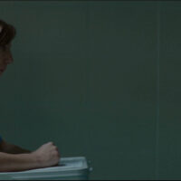 Frame dal film Asimmetria