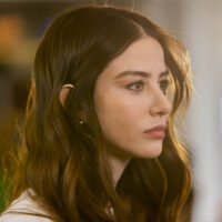 Özge Gürel (Ezgi Inal) in Mr. Wrong – Lezioni d’amore 1×01 (ITA)