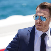 Kerem Bursin (Serkan Bolat) in Love Is In The Air 1×01 (ITA)