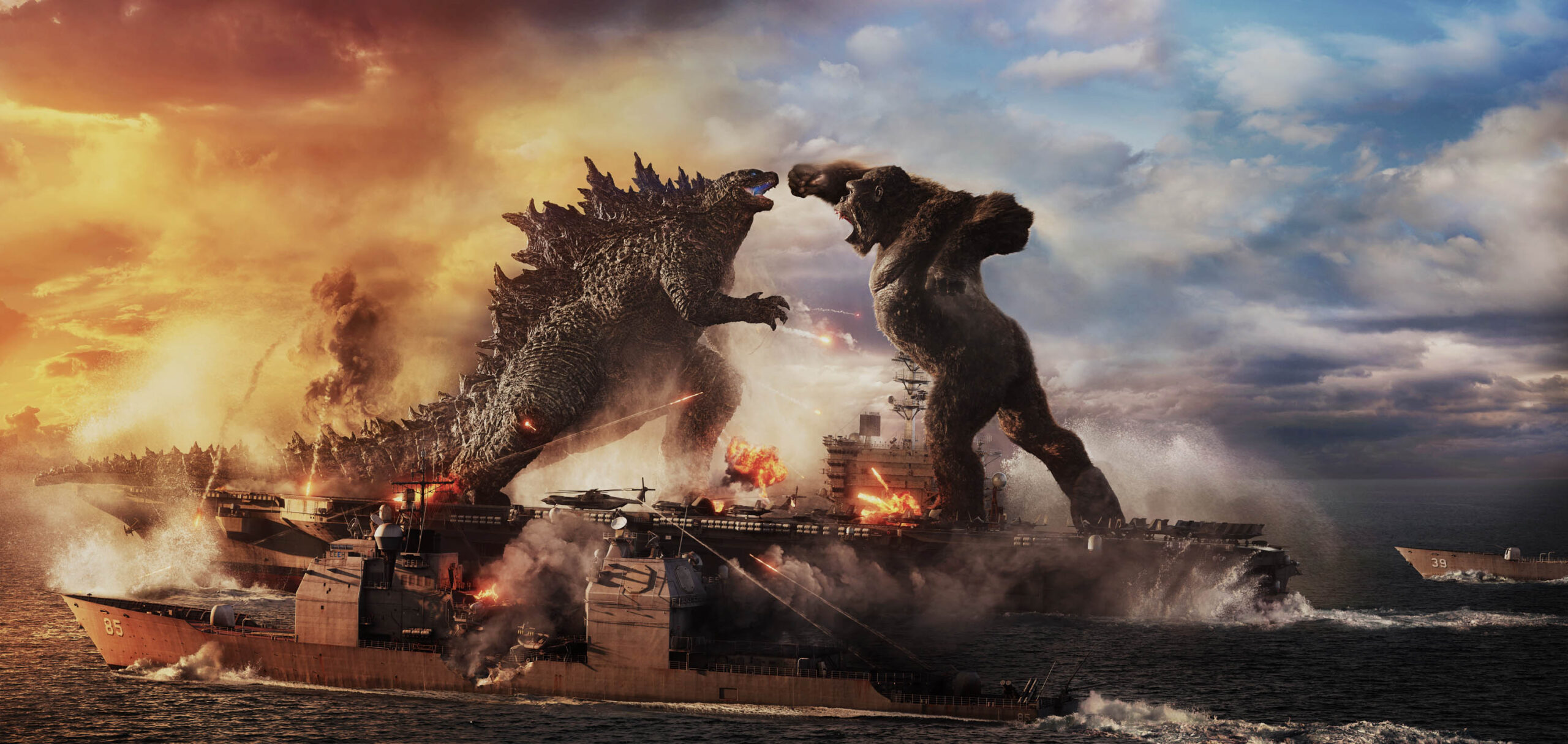 Godzilla combatte con Kong in 'Godzilla vs. Kong' [credit: Copyright 2021 Legendary and Warner Bros. Entertainment Inc. All Rights Reserved. Godzilla TM and Copyright Toho Co., Ltd.; courtesy of Warner Bros. Pictures e Legendary Pictures]