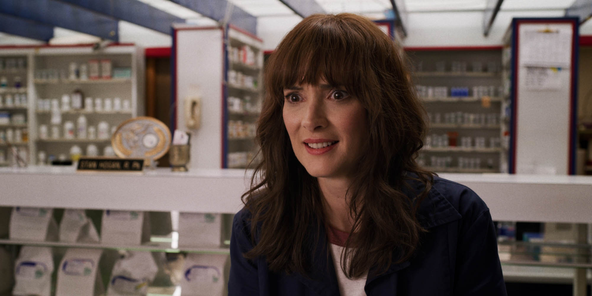 Winona Ryder nel ruolo di Joyce Byers in Stranger Things [credit: courtesy of Netflix]