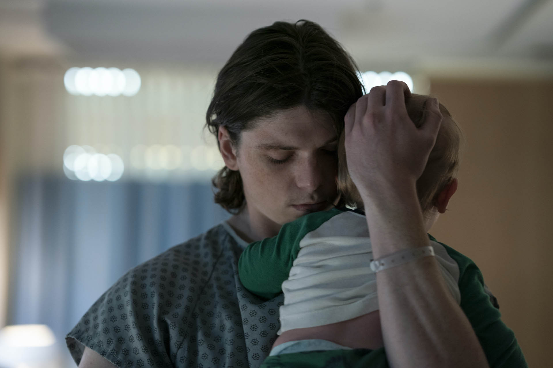 Omicidio a Easttown 1x04 'Poor Sisyphus' [tag: Jack Mulhern] [credit: foto di Michele K. Short/HBO; courtesy of WarnerMedia]