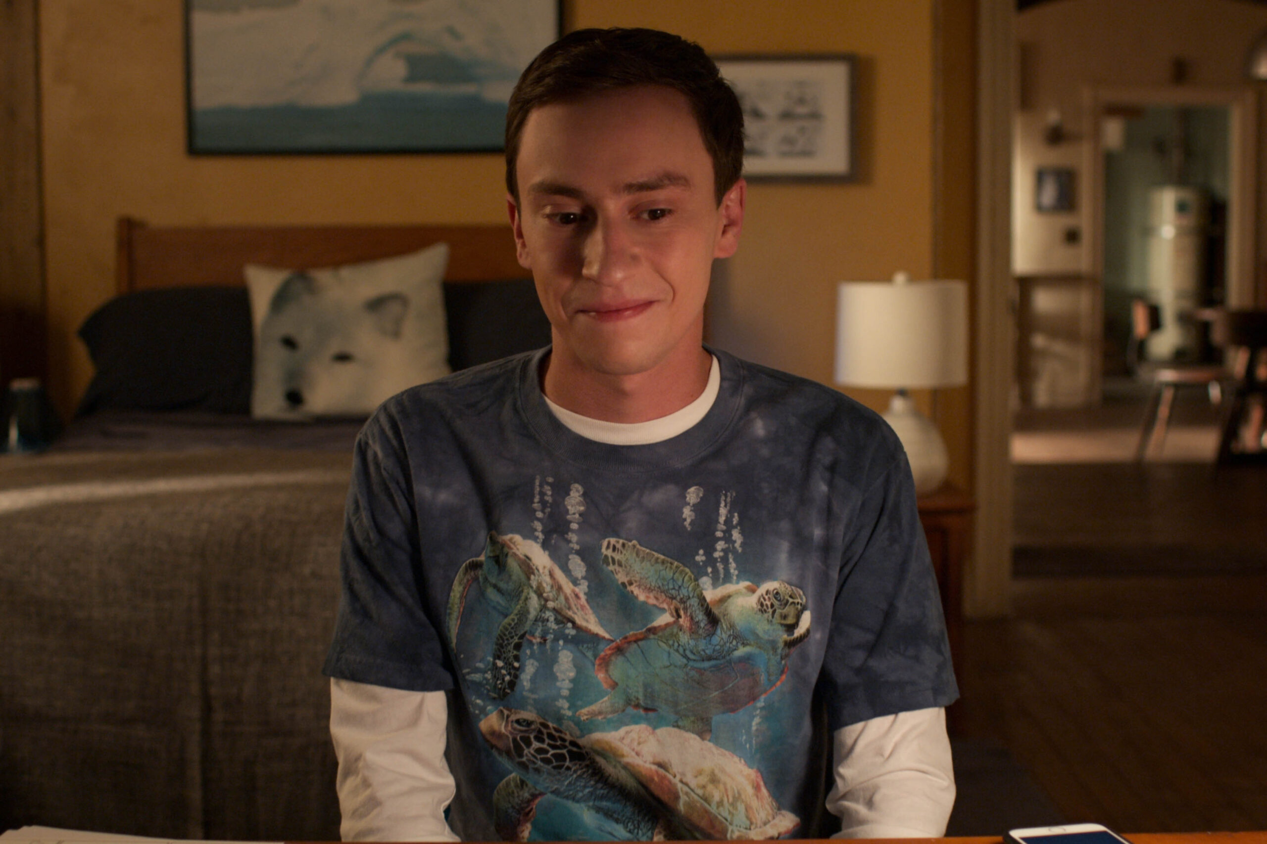 Keir Gilchrist come Sam Gardner in Atypical 4x06 [credit: courtesy of Netflix]