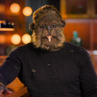 James il castoro in Sexy Beasts 1×02 su Netflix