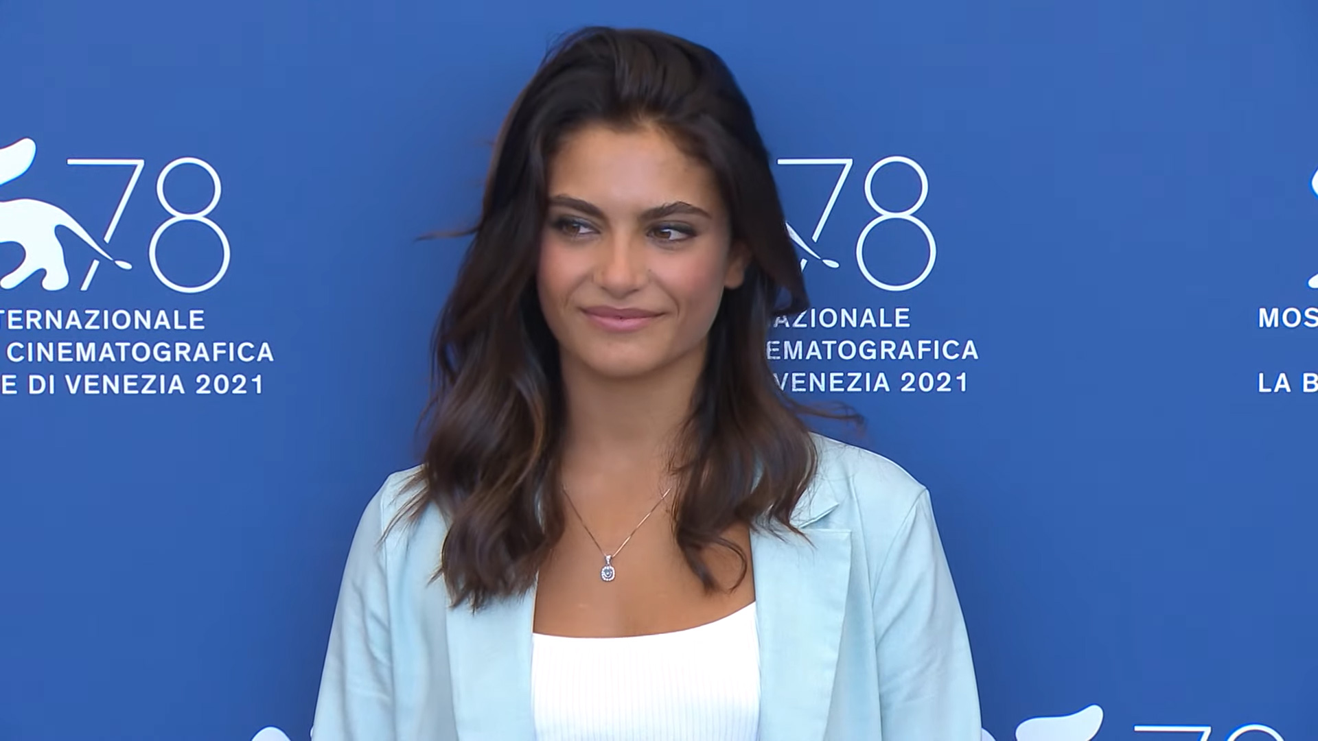 Aurora Giovinazzo a Venezia78 [credit: Youtube: BiennaleChannel]