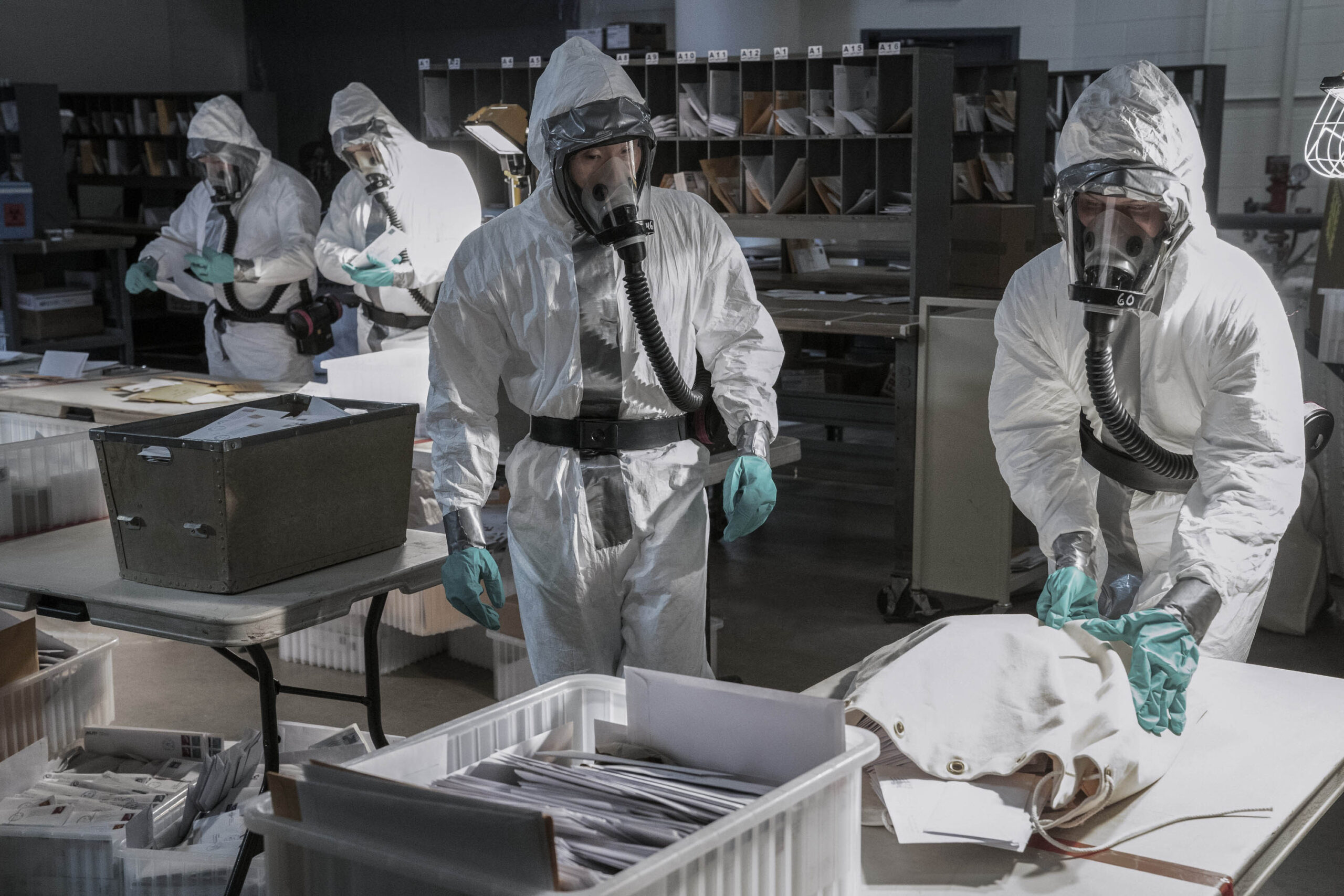 Daniel Dae Kim in The Hot Zone: minaccia antrace 1x02 [credit: National Geographic/Peter Stranks]