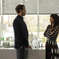 Josh Ventura come David Marsh, Ali Ahn come Suzanne Wu in Dion 2×01
