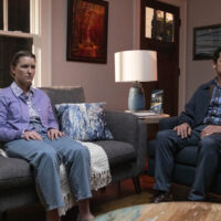Emily Dunlop come Cindy, Scott Daniel Johnson come Joe in Dion 2×02