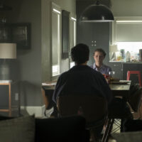 Emily Dunlop come Cindy in Dion 2×06