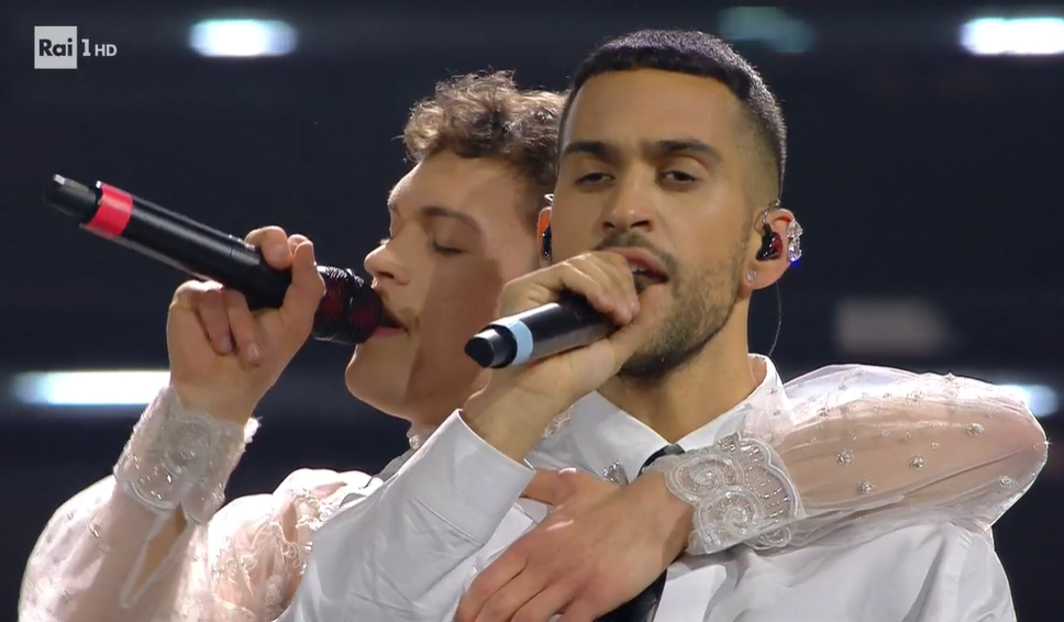 Mahmood e Blanco con 'Brividi' hanno vinto Sanremo 2022