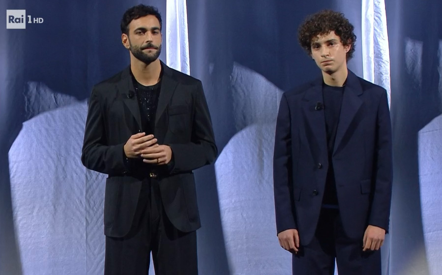 Marco Mengoni e Filippo Scotti ospiti della serata finale di Sanremo 2022