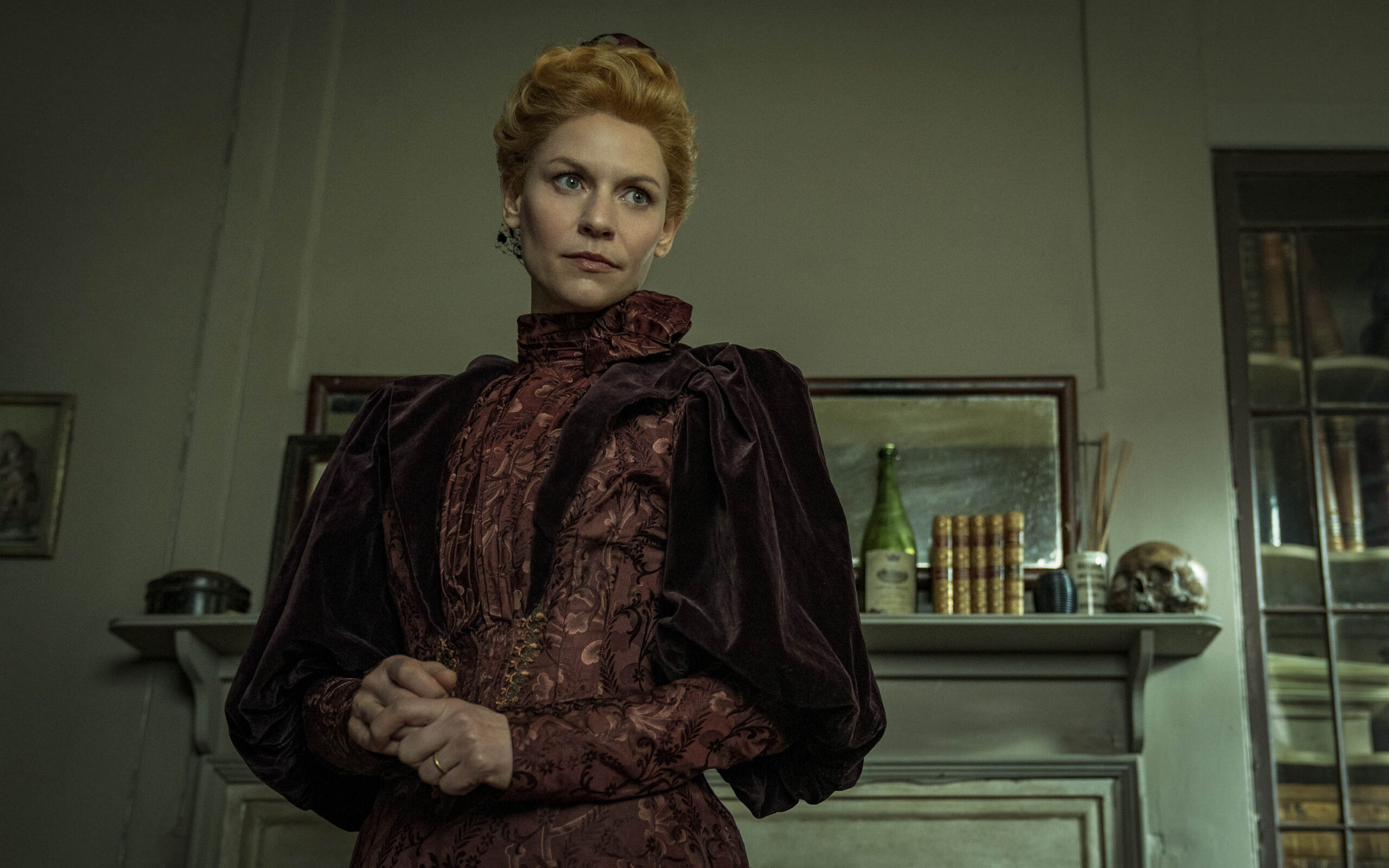Claire Danes in The Essex Serpent 1x01 [credit: Dean Rogers; courtesy of Apple]