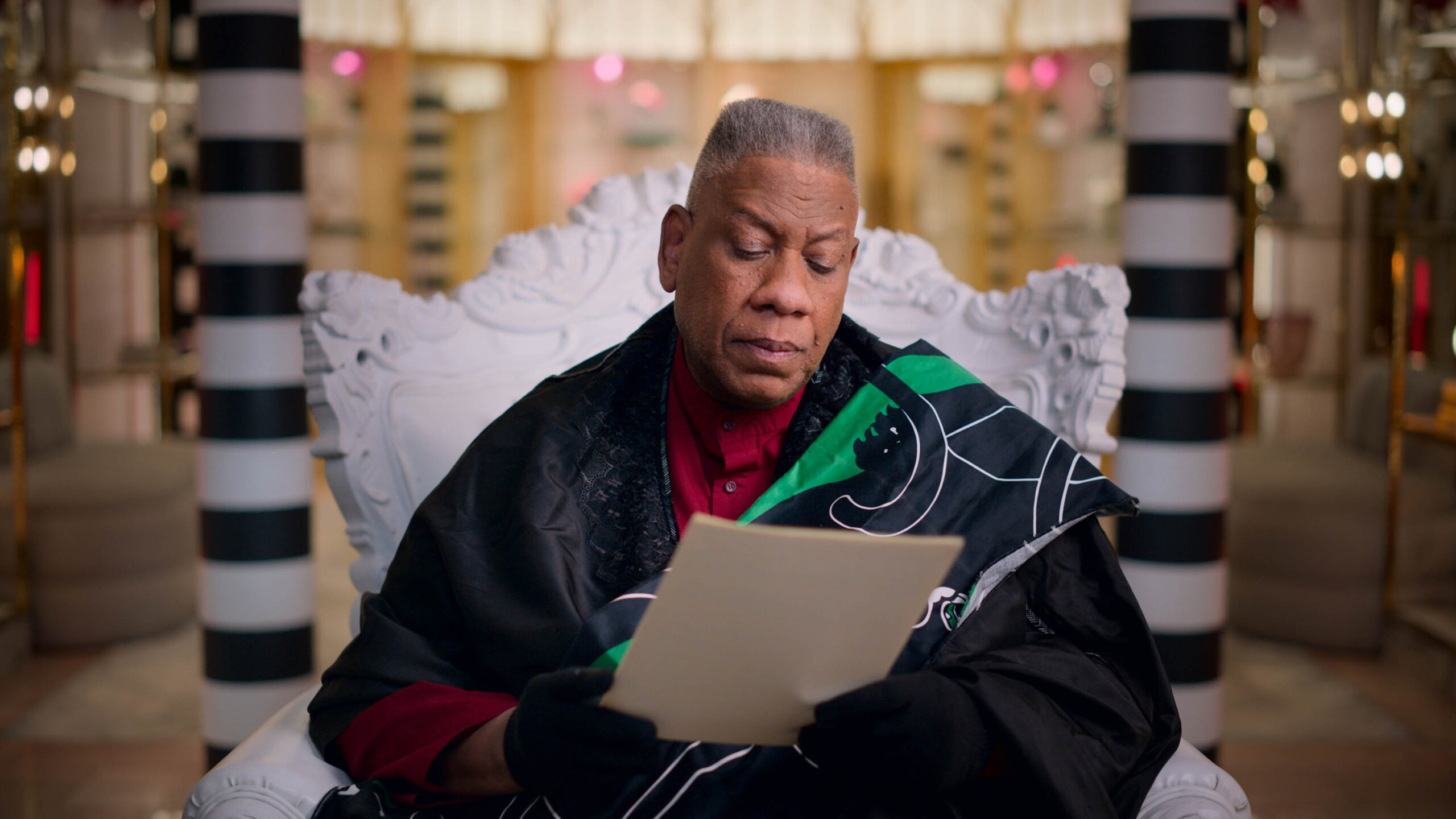André Leon Talley in Dear... 2x09 [tag: André Leon Talley] [credit: courtesy of Apple]