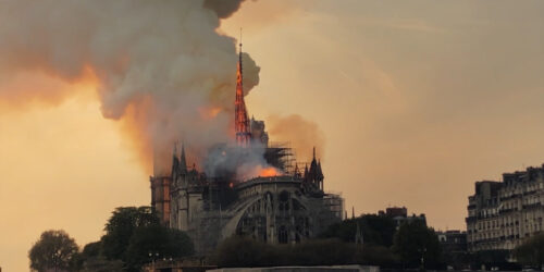 Clip 1 dal film Notre-Dame in fiamme di Jean-Jaques Annaud