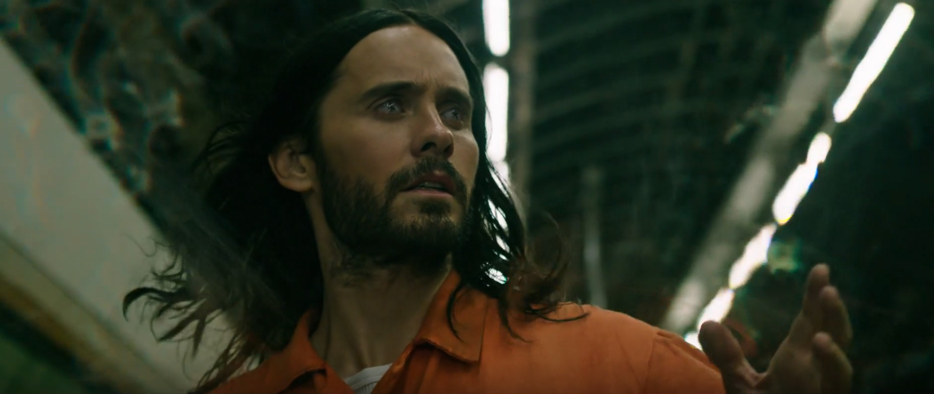 Michael Morbius in Metropolitana: Clip dal film Morbius con Jared Leto