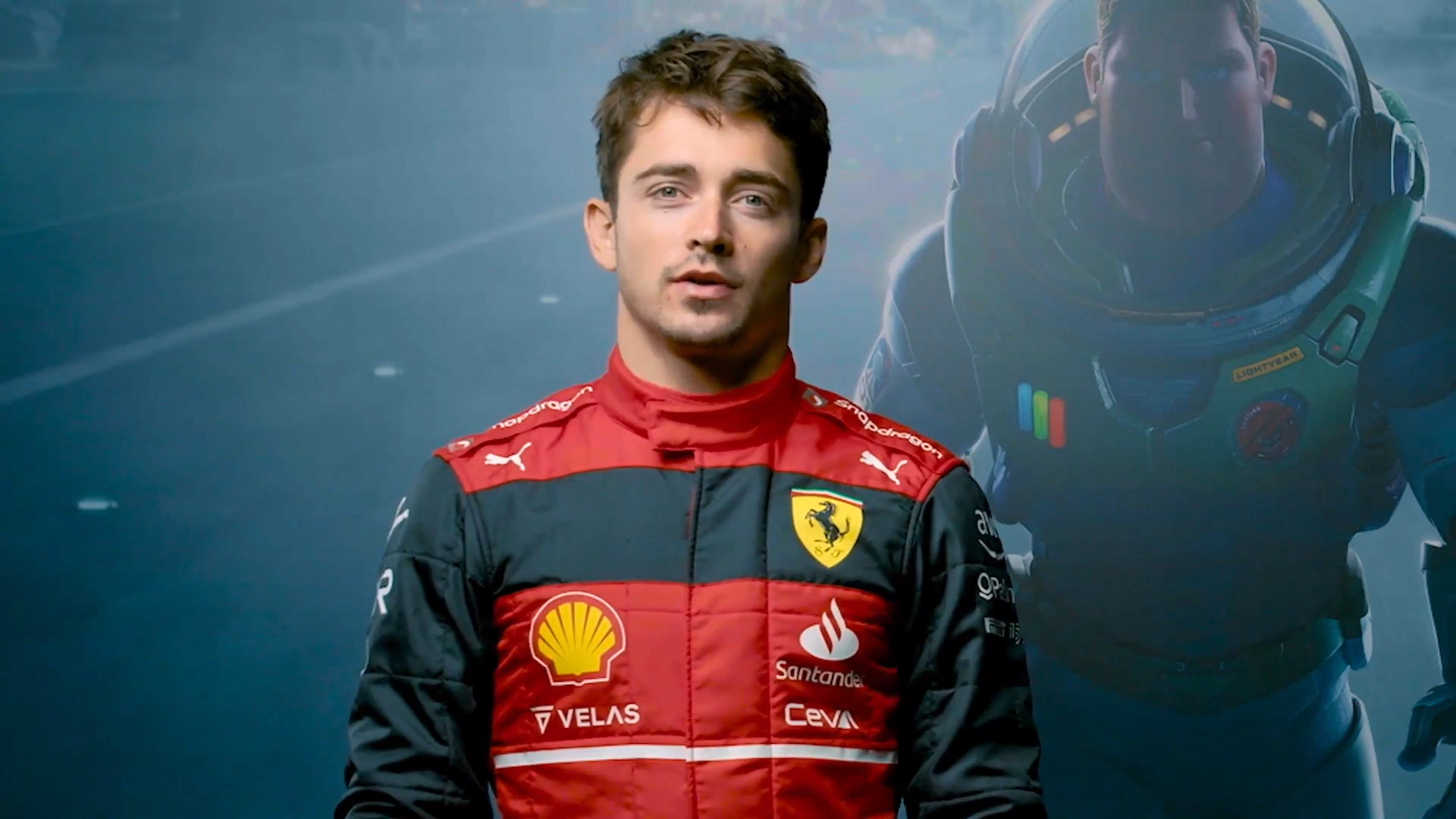 Charles Leclerc in sala doppiaggio per Lightyear - La vera storia di Buzz