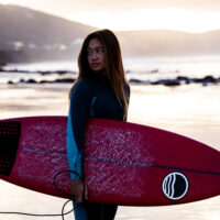 Lilliana Bowrey come Poppy Tetanui in Surviving Summer – Un’estate travolgente 1×07