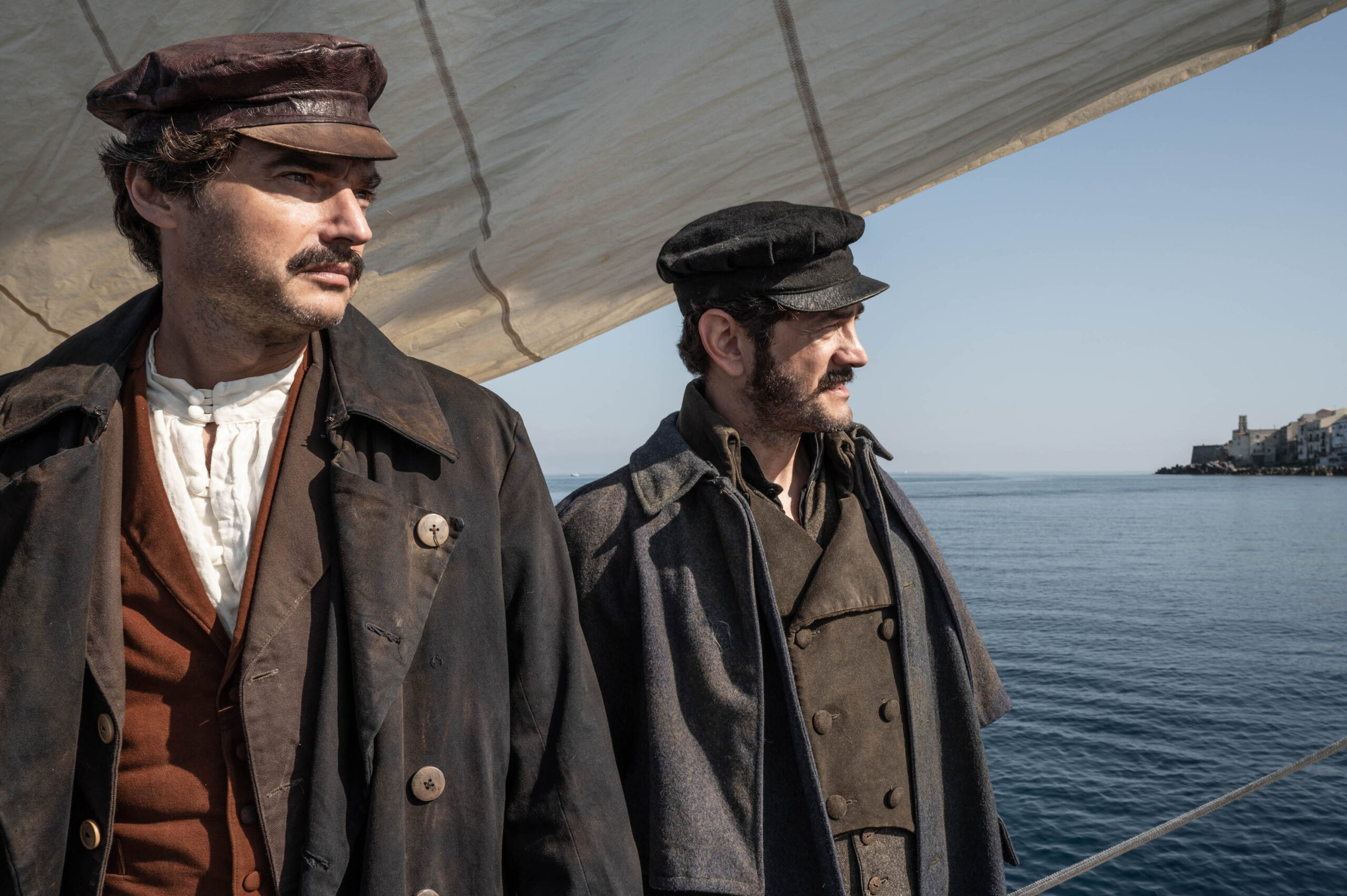 Paolo Briguglia (Ignazio Florio) e Vinicio Marchioni (Paolo Florio) in I Leoni di Sicilia [credit: Maria Marin; courtesy of Disney]