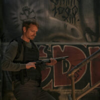 Joel Kinnaman come Godlock in Silent Night