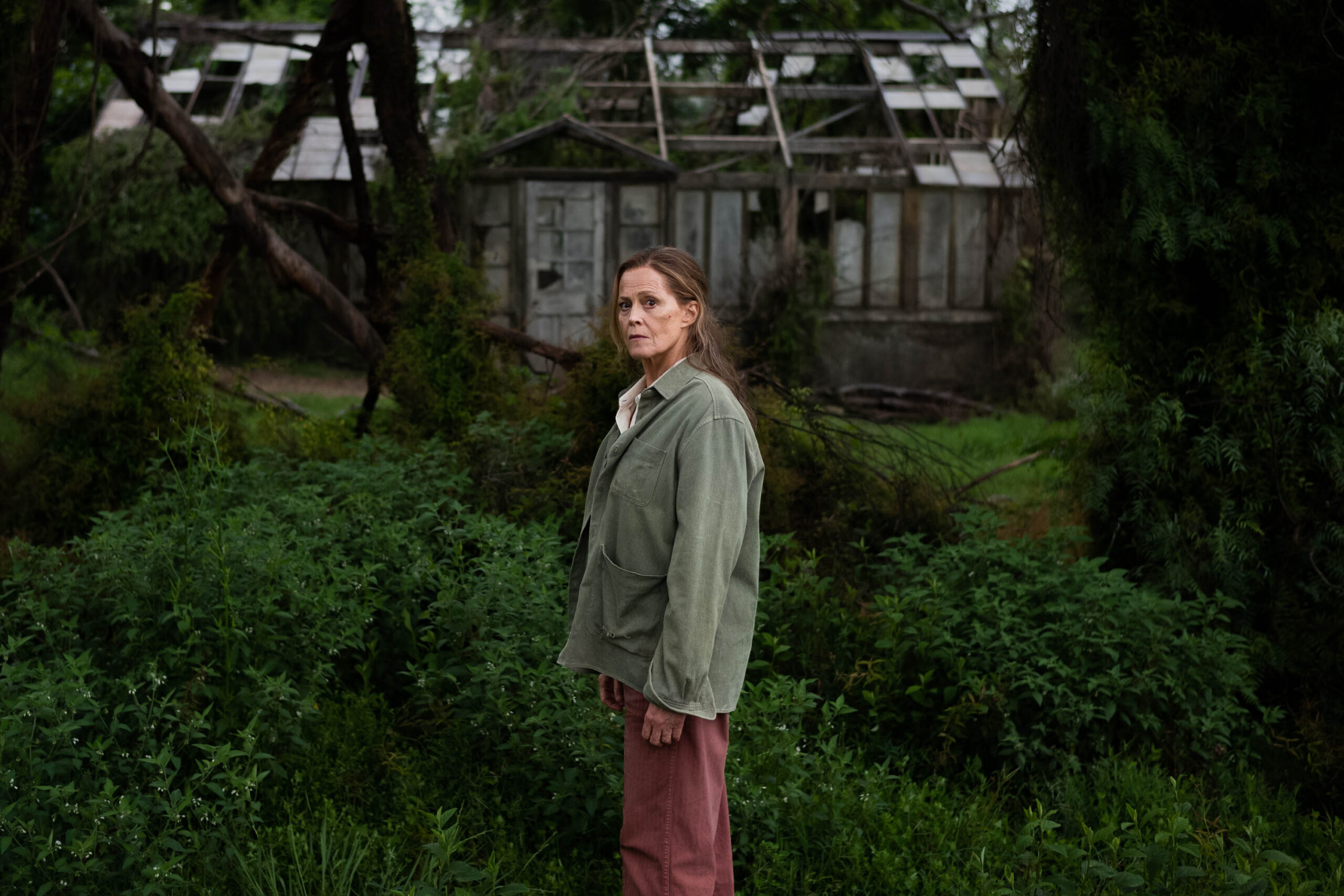 Sigourney Weaver in The Lost Flowers of Alice Hart [tag: Sigourney Weaver] [credit: courtesy of Amazon Studios]