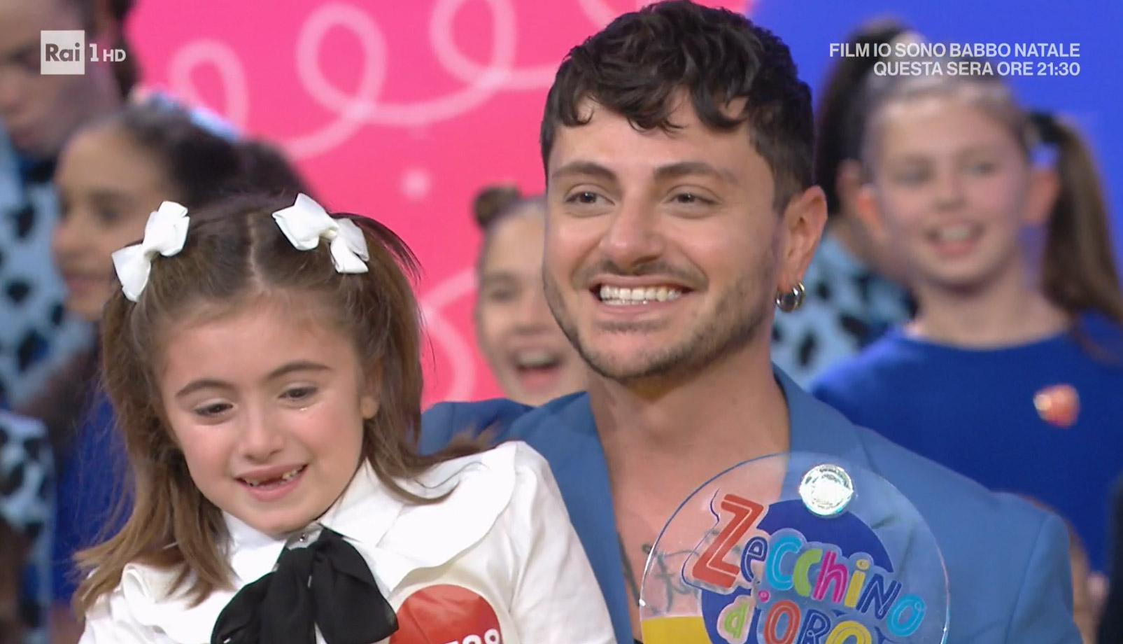 Mariapaola Chiummo e Virginio, rispettivamente interprete e un autore del brano 'Il panda con le ali'