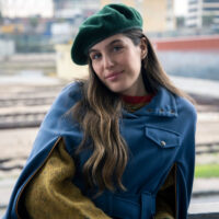 Rossella Gamba come Angela in La Vita Bugiarda degli Adulti 1×03