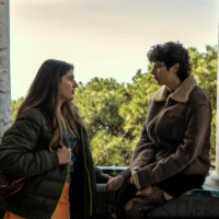 (S-D) Rossella Gamba come Angela, Giordana Marengo come Giovanna in La Vita Bugiarda degli Adulti 1×04