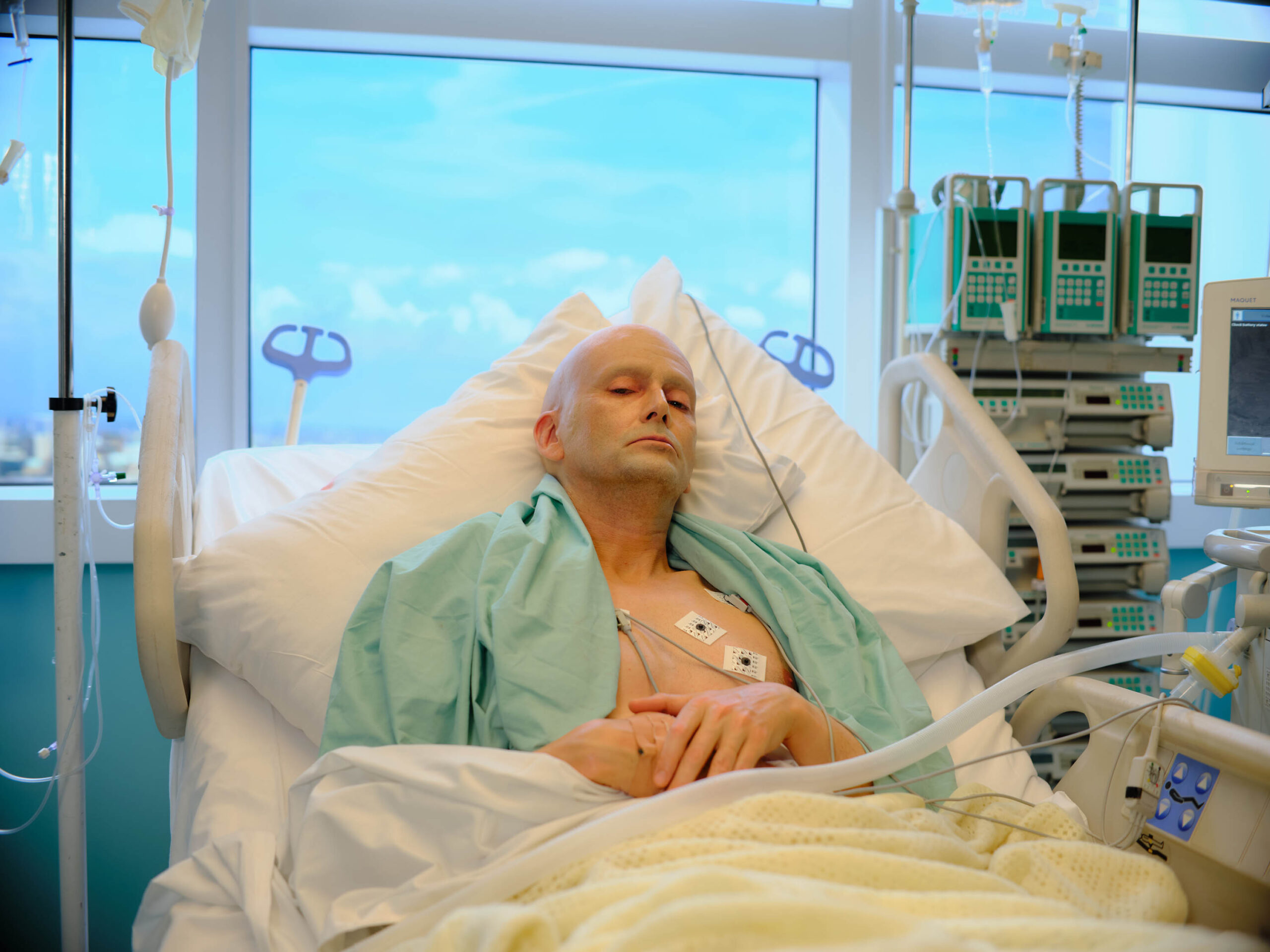 David Tennant come Alexander Litviinenko in Litvinenko - indagine sulla morte di un dissidente [credit: ITVX/ITV Studios; courtesy of Sky]