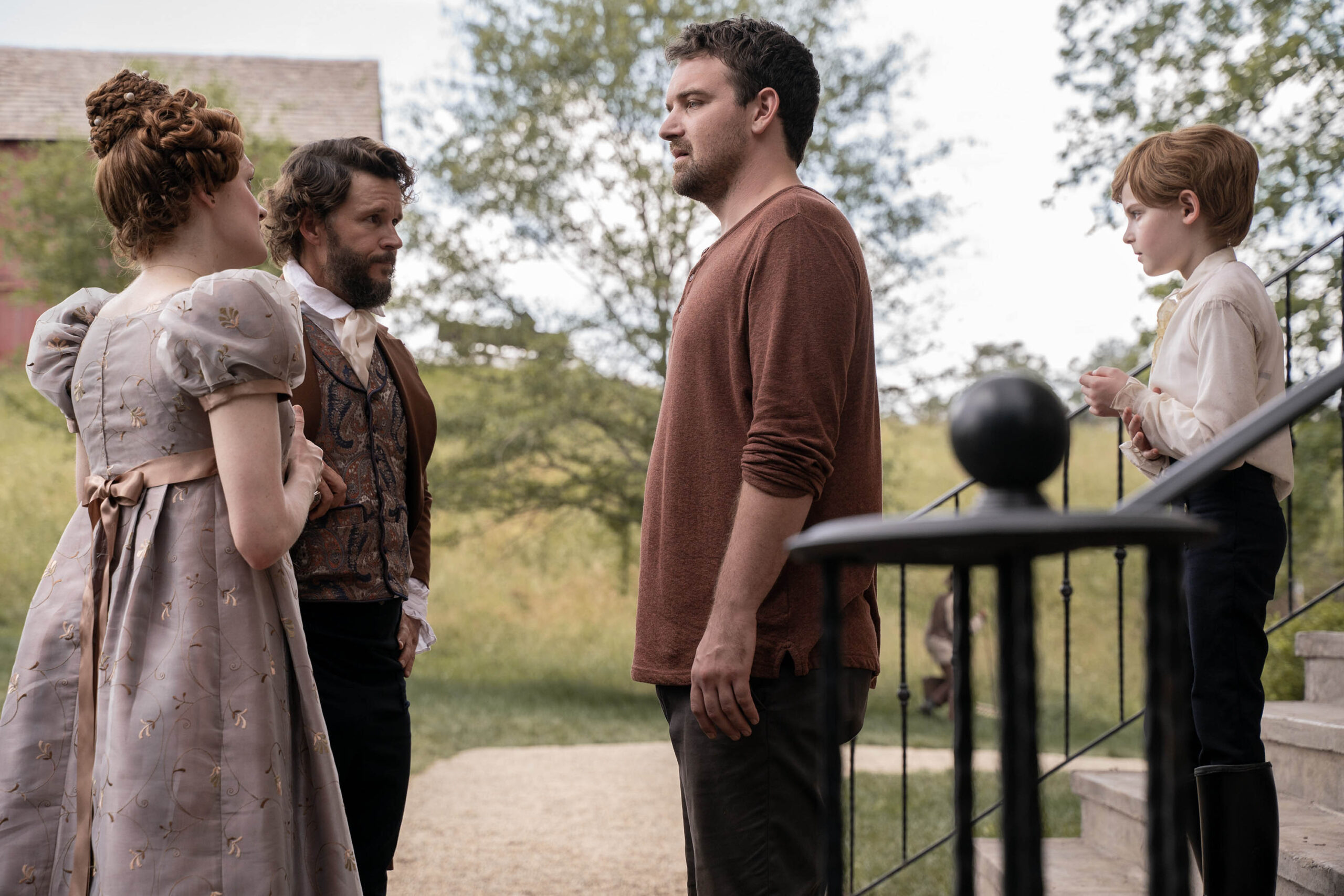 (S-D) Gayle Rankin come Margaret Weylin, Ryan Kwanten come Thomas Weylin, Micah Stock come Kevin Franklin, David Alexander Kaplan come Rufus Weylin in Kindred 1x05 [credit: Richard Ducree/FX; Copyright 2022, FX Networks. All Rights Reserved; courtesy of Disney]