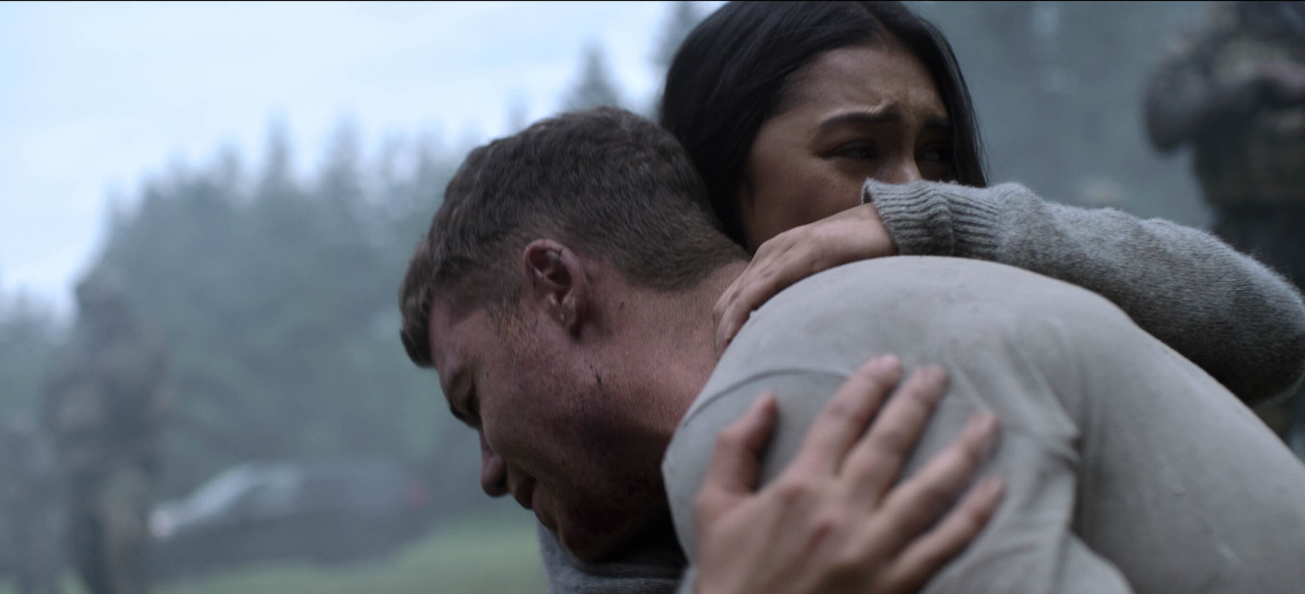 (S-D) Gabriel Basso come Peter Sutherland, Luciane Buchanan come Rose Larkin in The Night Agent 1x10 [credit: Copyright 2023 Netflix, Inc; courtesy of Netflix]
