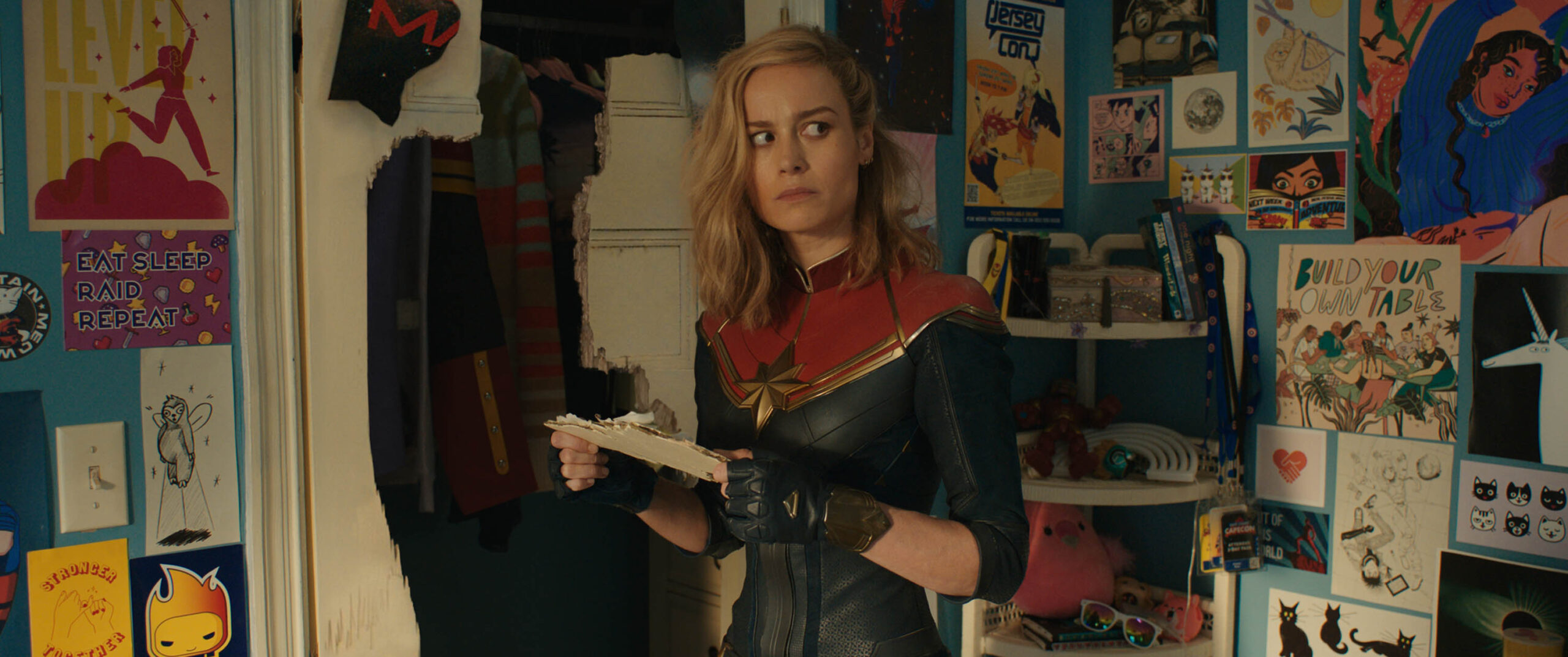 Brie Larson come Captain Marvel/Carol Danvers in The Marvels [credit: courtesy of Marvel Studios. Copyright 2023 Marvel]