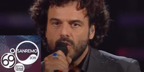 Sanremo 2019, Francesco Renga canta Aspetto che torni