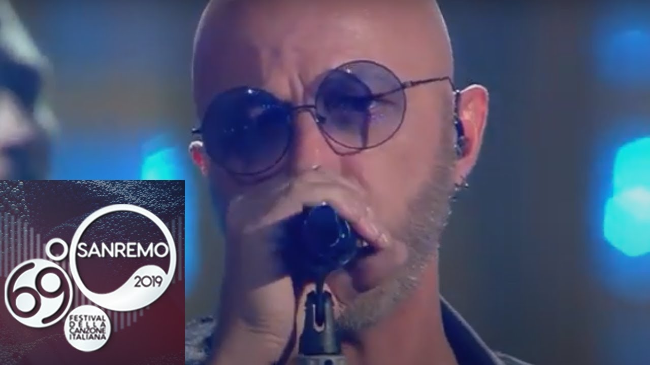 Sanremo 2019, I Negrita cantano 'I ragazzi stanno bene'