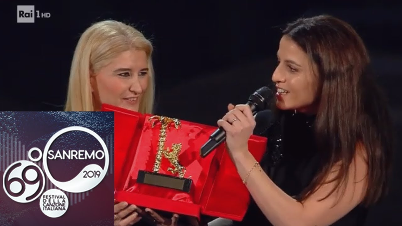 Sanremo 2019, Premio alla carriera a Pino Daniele