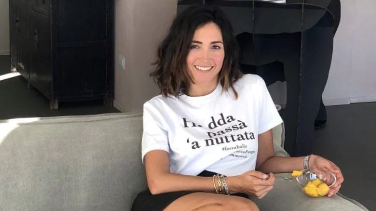 Caterina Balivo nel suo salotto