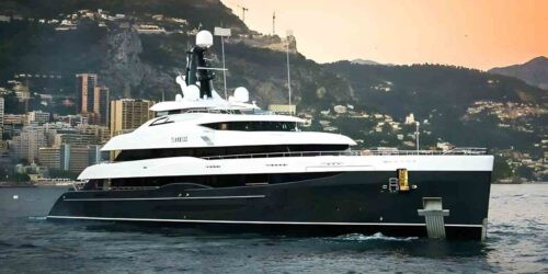 Questo yacht appartiene ad una star mondiale, personaggio apprezzato in Italia
