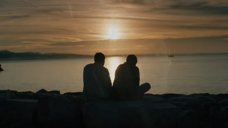 Noi anni luce, scena da trailer film di Tiziano Russo