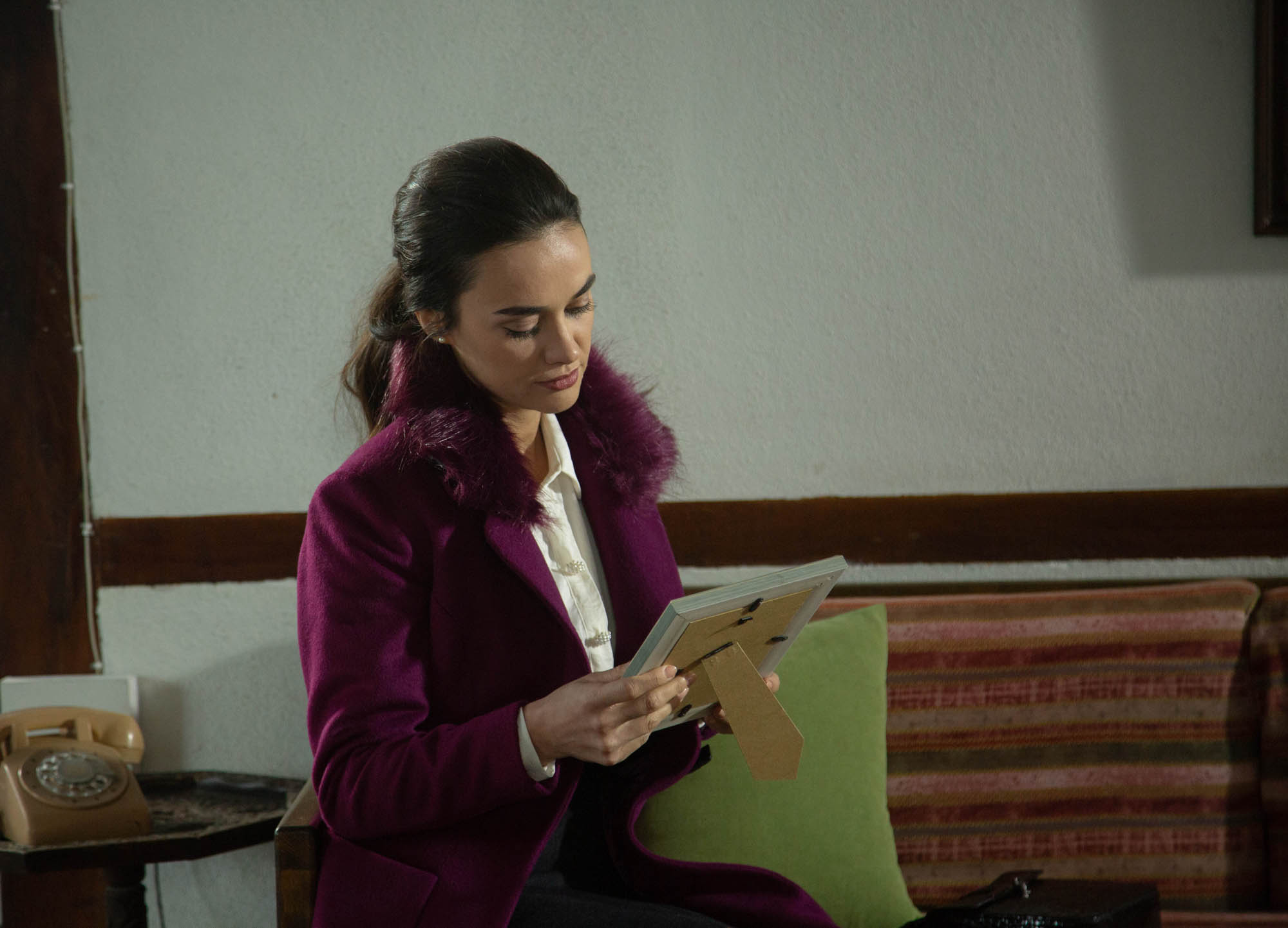 Hande Soral (Umit Kaharaman_Ayla Özden) in Terra Amara 3 (18 novembre 2023 su Canale 5) [credit: courtesy of Mediaset]