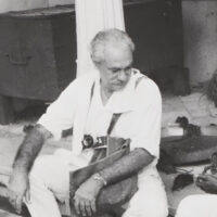 Foto di Tiziano Terzani in India – Tiziano Terzani il viaggio della vita