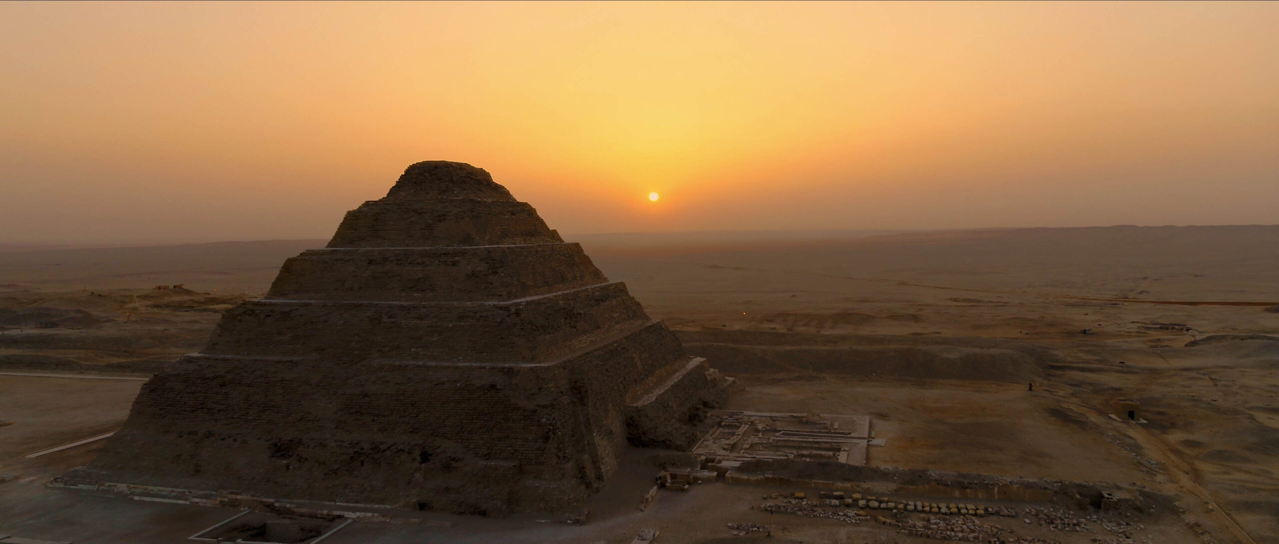 Unknown: La piramide perduta - Immagine dal set [credit: courtesy of Netflix]