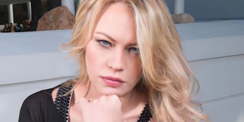 'È stato il mio più grande errore', Anna Falchi a cuore aperto: cosa ha confessato