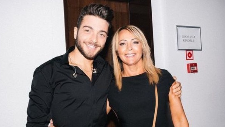 Gianluca-Ginoble-e-la-mamma-Eleonora.jpg