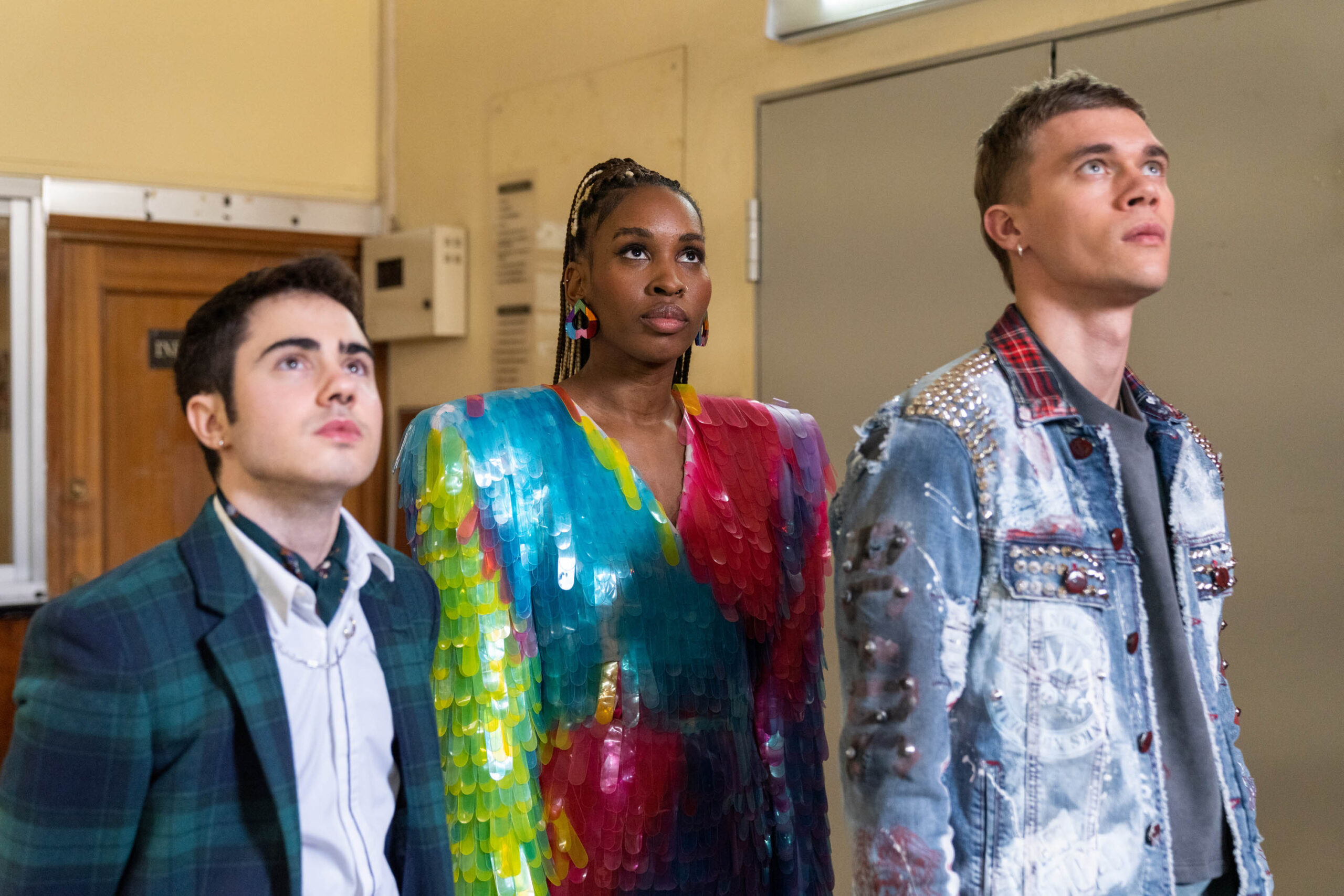 Ander Puig come Nico, Ana Bokesa come Rocío, Gleb Abrasimov come Eric in Élite 7x02 [tag: Ander Puig, Ana Bokesa, Gleb Abrasimov] [credit: Matías Uris/Netflix; Copyright 2022 Netflix, Inc; courtesy of Netflix]