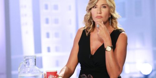 Avete mai visto i due splendidi figli di Myrta Merlino? Identici alla madre | FOTO
