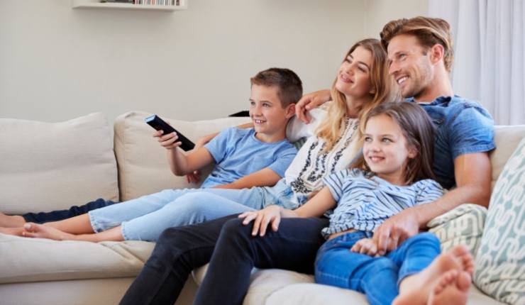 Famiglia sul divano - MovieTele.it