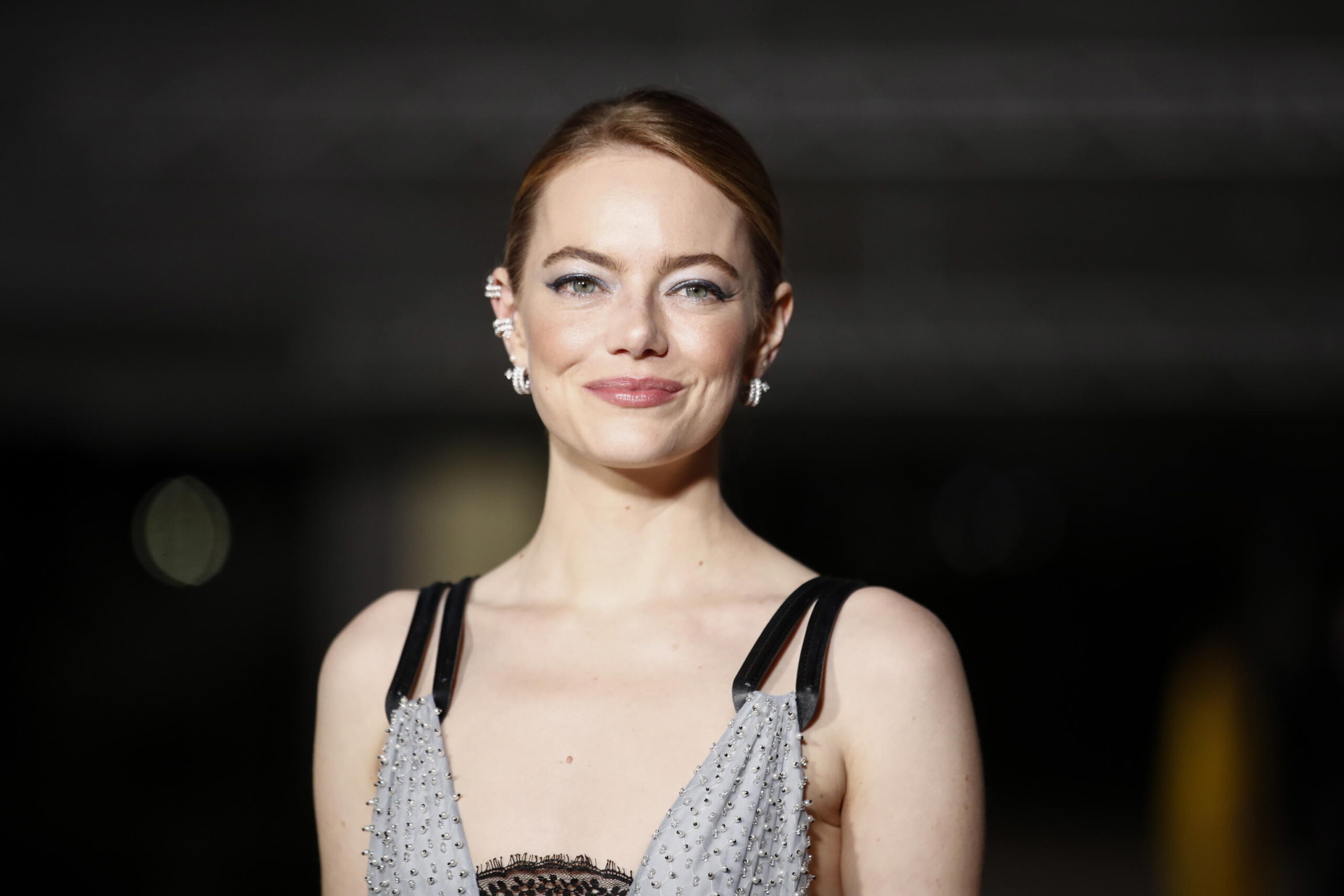 Emma Stone posa sul red carpet prima del secondo gala annuale dell'Academy Museum all'Academy Museum di Los Angeles, California, USA, il 15 ottobre 2022. [credit: EPA/Caroline Brehman]
