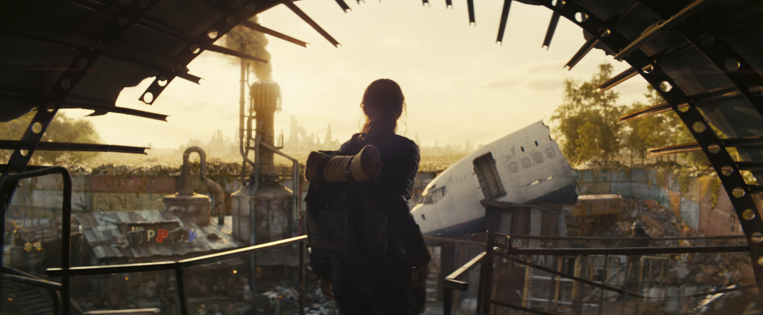 Ella Purnell (Lucy) in Fallout 1x02 [credit: Copyright Amazon Content Services LLC; courtesy of Prime Video]