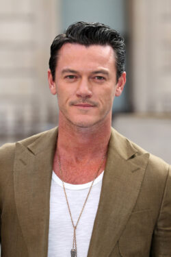 Locandina Luke Evans